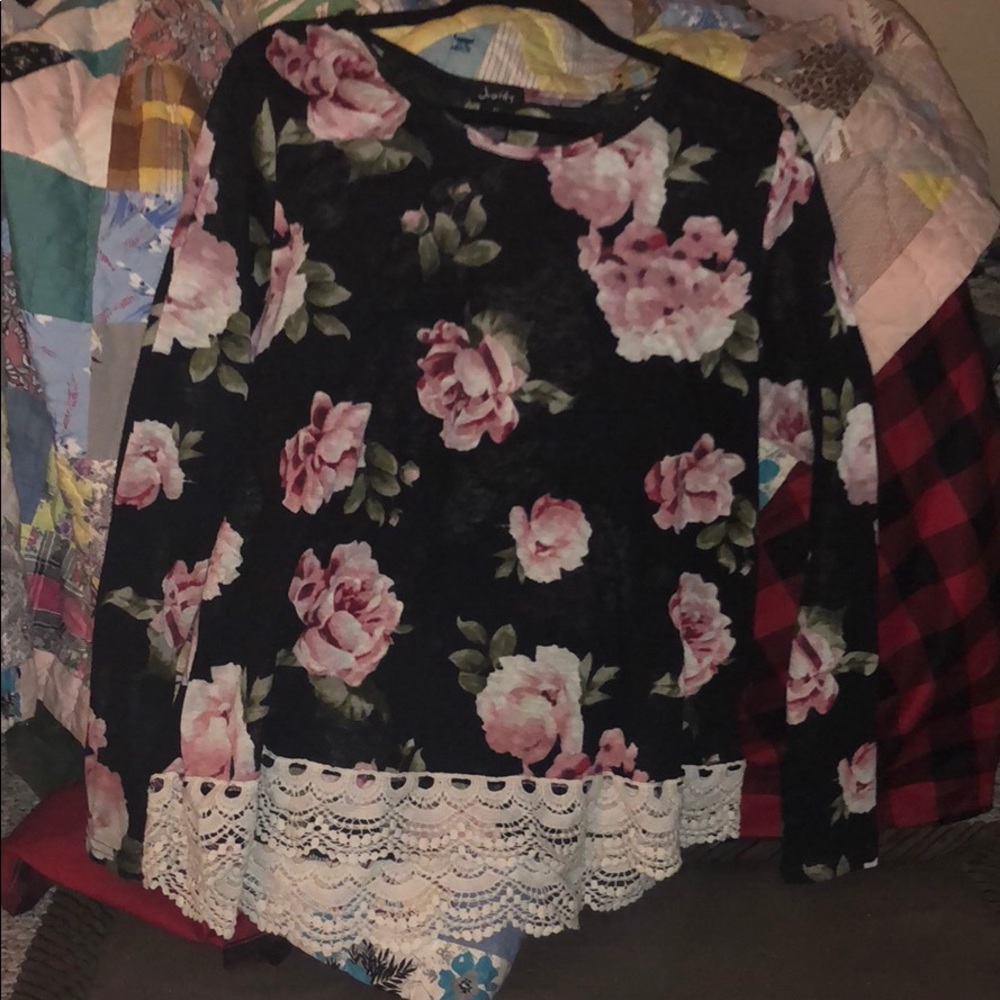 Beautiful Justify sweater cardigan